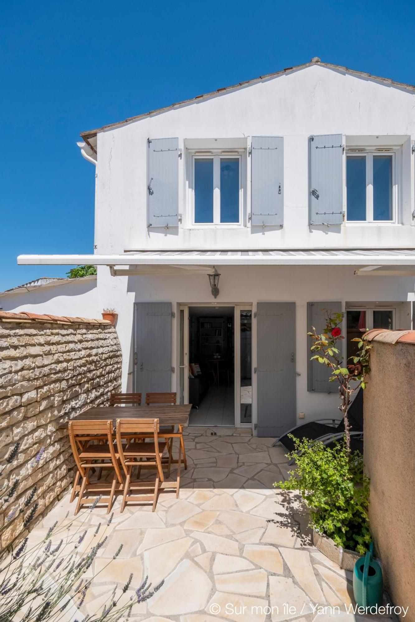 Le Clos Des Sternes La Flotte Exteriör bild