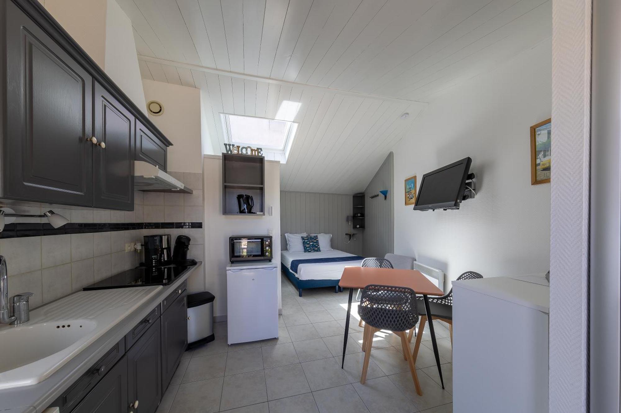 Le Clos Des Sternes La Flotte Exteriör bild