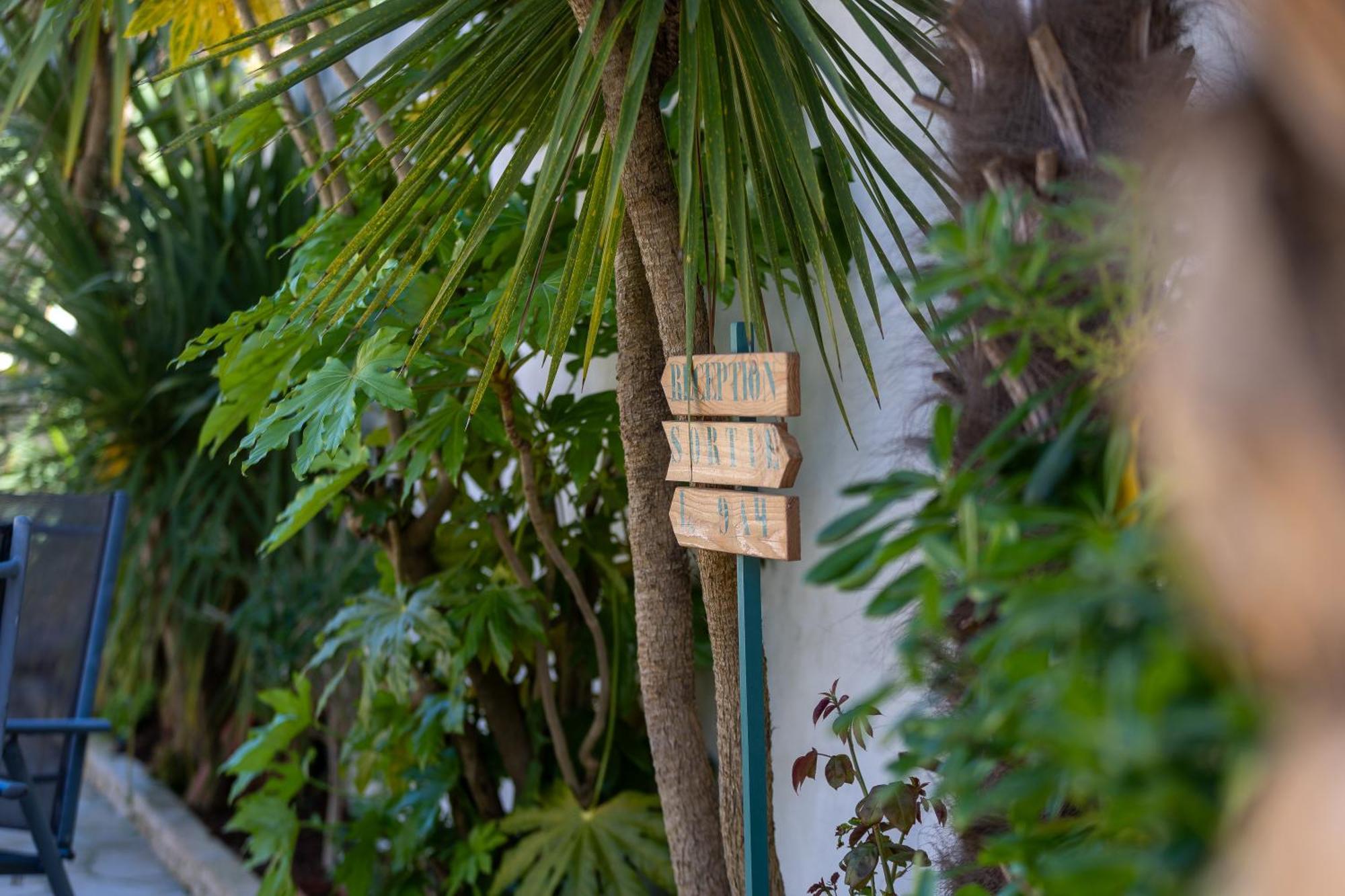 Le Clos Des Sternes La Flotte Exteriör bild